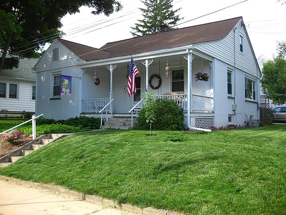 approaching from street