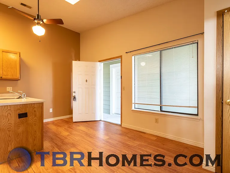 920 S Dawson Way #19 — Photo 5