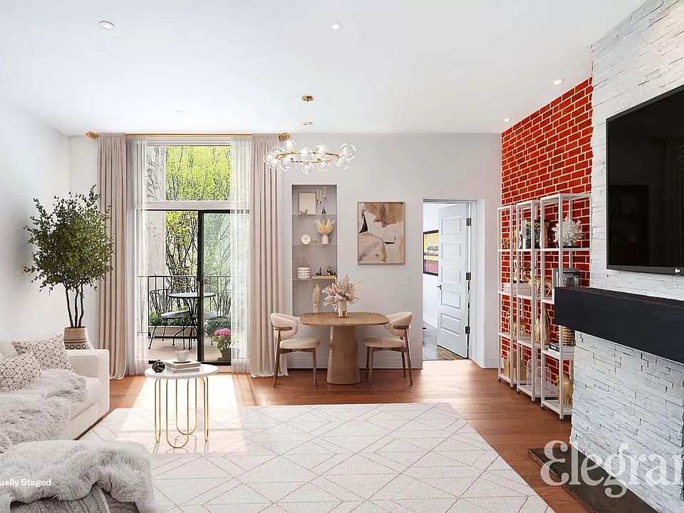 1st image of 24 W 83rd St