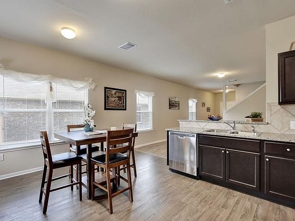 5th image of 3312 Ortman Dr