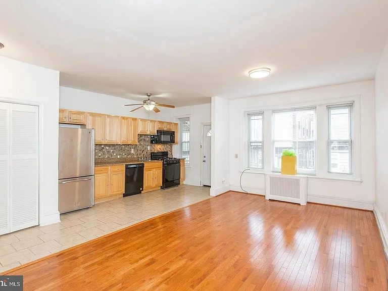 4628 Sansom St #B — Photo 5