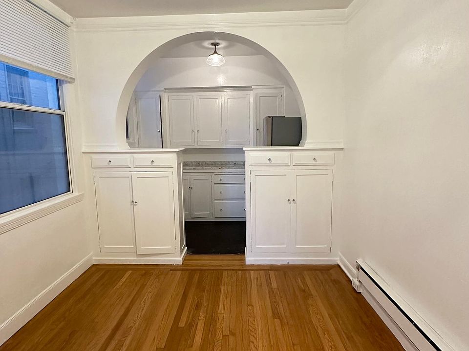 1st image of 2055 California St APT 204