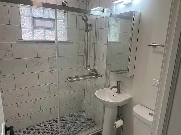 6215 S Moody Ave — Photo 11