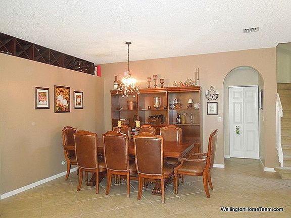 3rd image of 9793 Scribner Ln