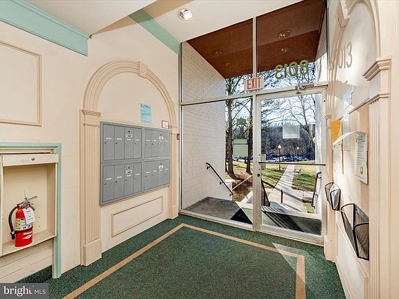 3rd image of 8013 Mandan Rd APT T4