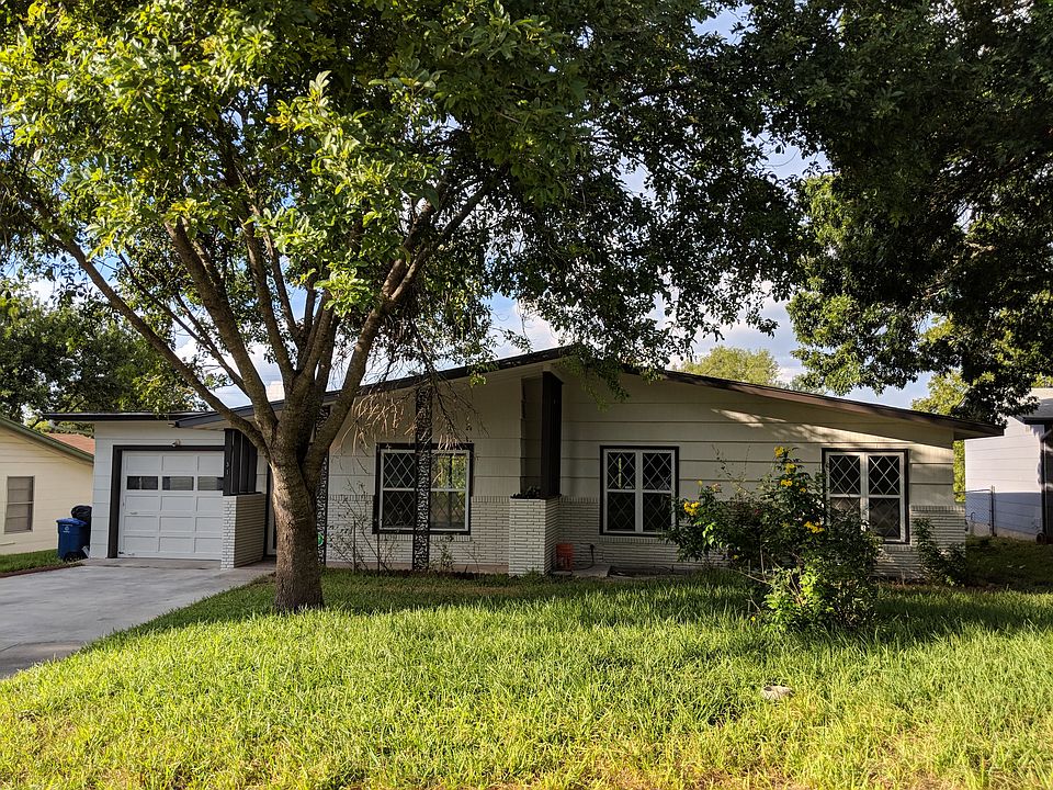 1st image of 131 Postwood Dr