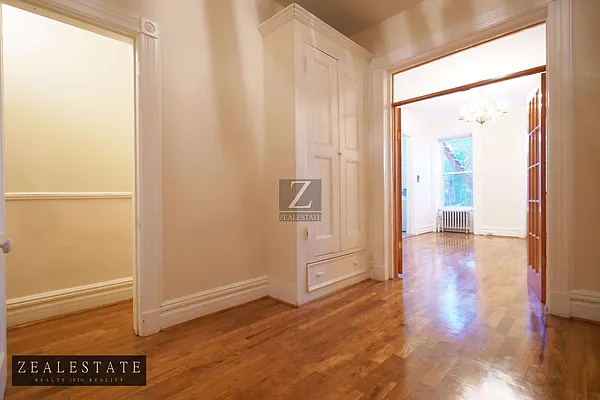 Rented by ZealEstate Group Inc | media 13