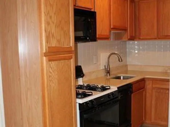 10201 Grosvenor Pl APT 1007, Rockville, MD 20852