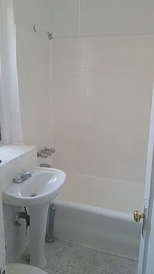 Rented by Cooper Real Estate | media 6