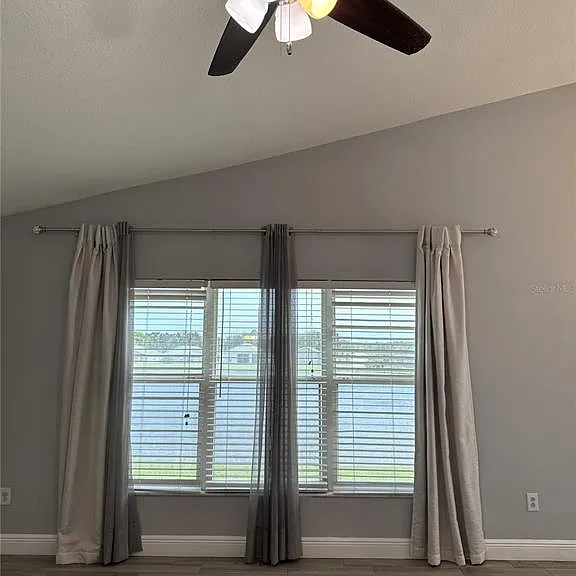 3158 Stonehurst Cir — Photo 19