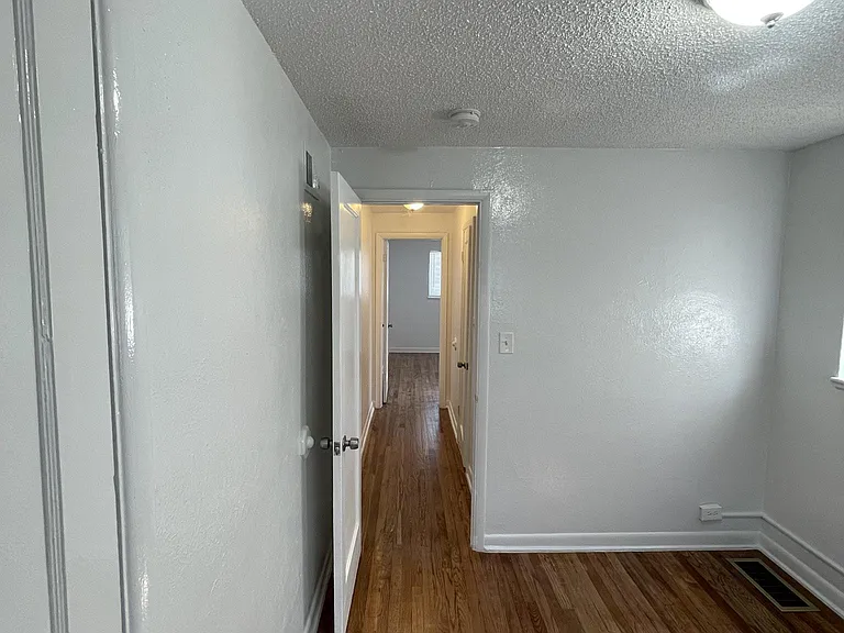 3171 S Lincoln St — Photo 16