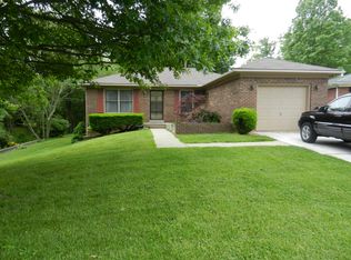 109 Wellington Dr, New Albany, IN 47150