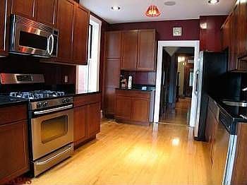 3rd image of 3534 Halliday Ave