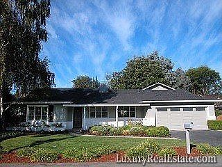 1st image of 1124 Briarwood Ct