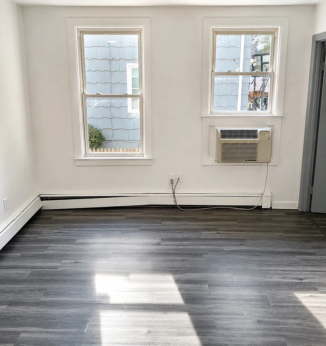1 bed, 1.0 bath, 950 sqft, $1,500 — Photo 2