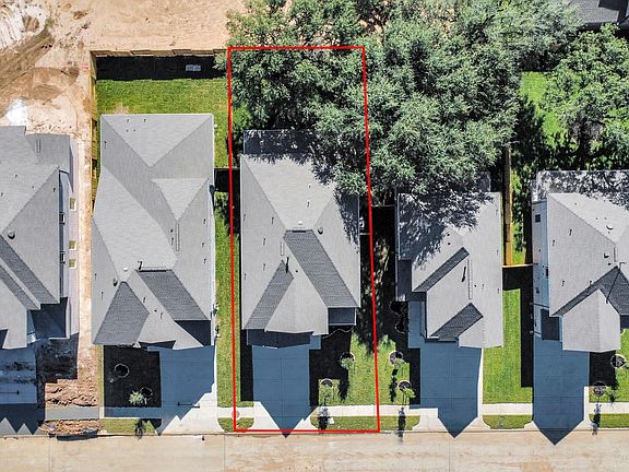 5th image of 15719 Telge Ridge Ln