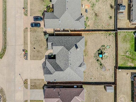 2nd image of 1617 NE 35th St