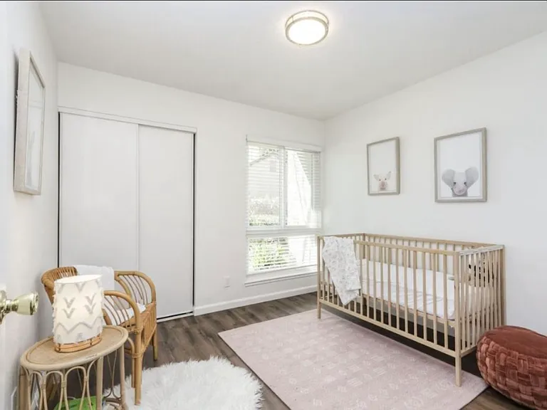 1465 Kelly Park Cir — Photo 7
