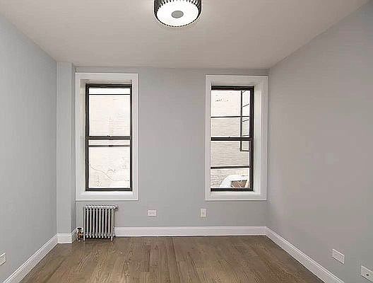 3rd image of 310 E 25th St APT 1A