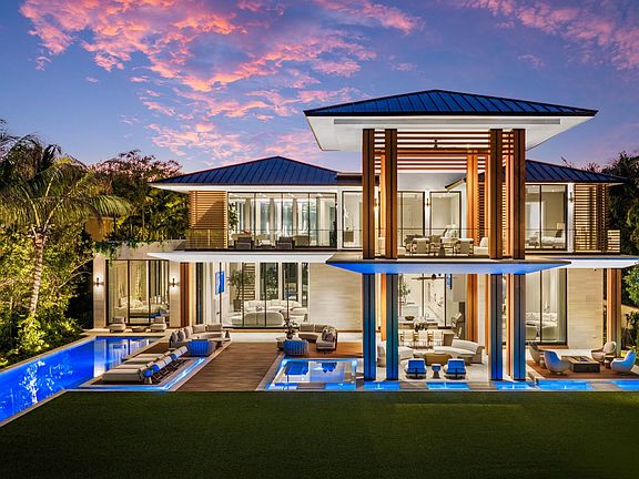 2nd image of 2415 Casa De Marbella Palm