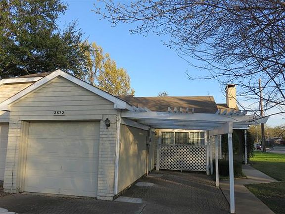 2nd image of 2572 Brook Hollow Ct
