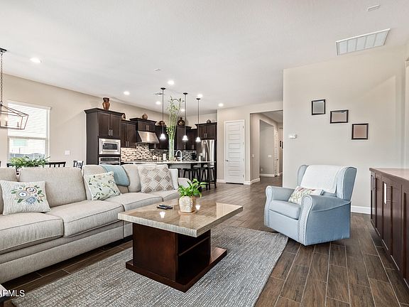 5th image of 3910 E Wisteria Dr