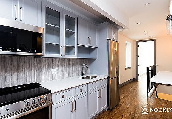 4th image of 1014 Carroll St #1D