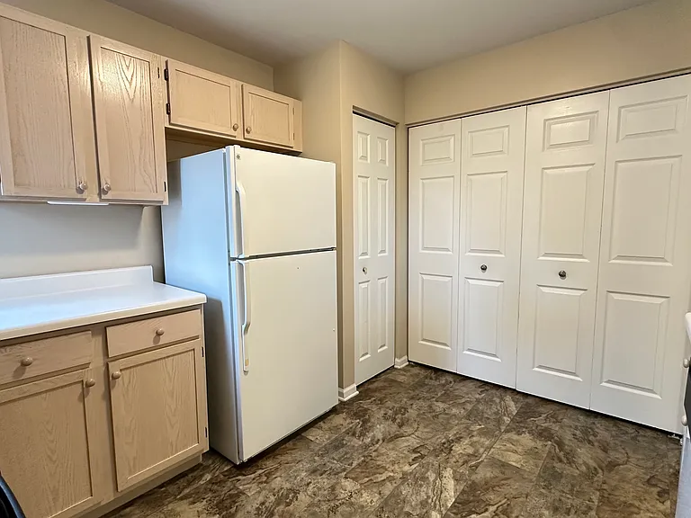 2159 Henning Pl — Photo 20
