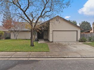 2319 Autumn Ln, Escalon, CA 95320