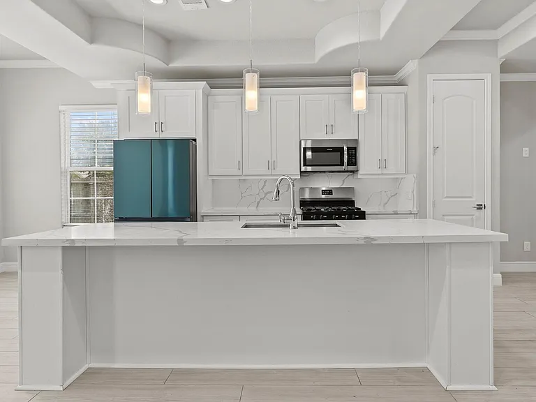 1703 Wipprecht St — Photo 5