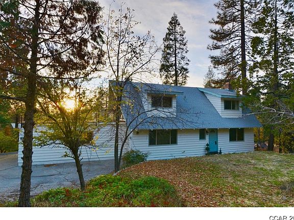 3rd image of 1460 Blue Mountain Ct