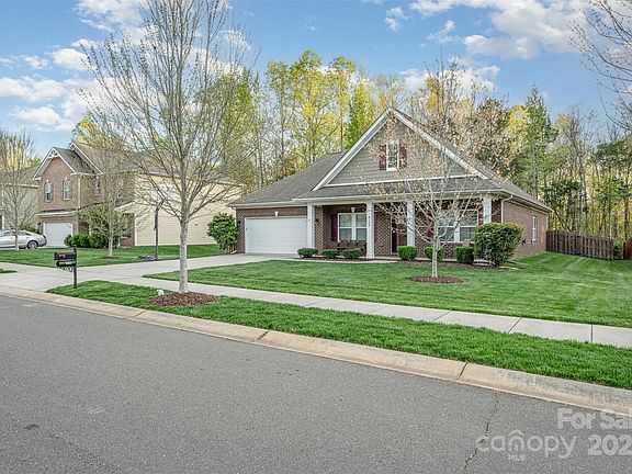2nd image of 8103 Goodall Ct