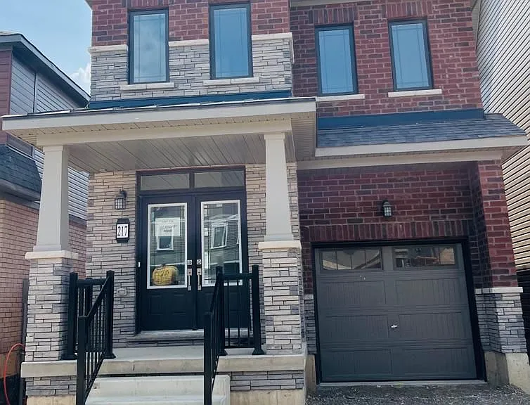 217 Wilmot Rd E — Photo 1