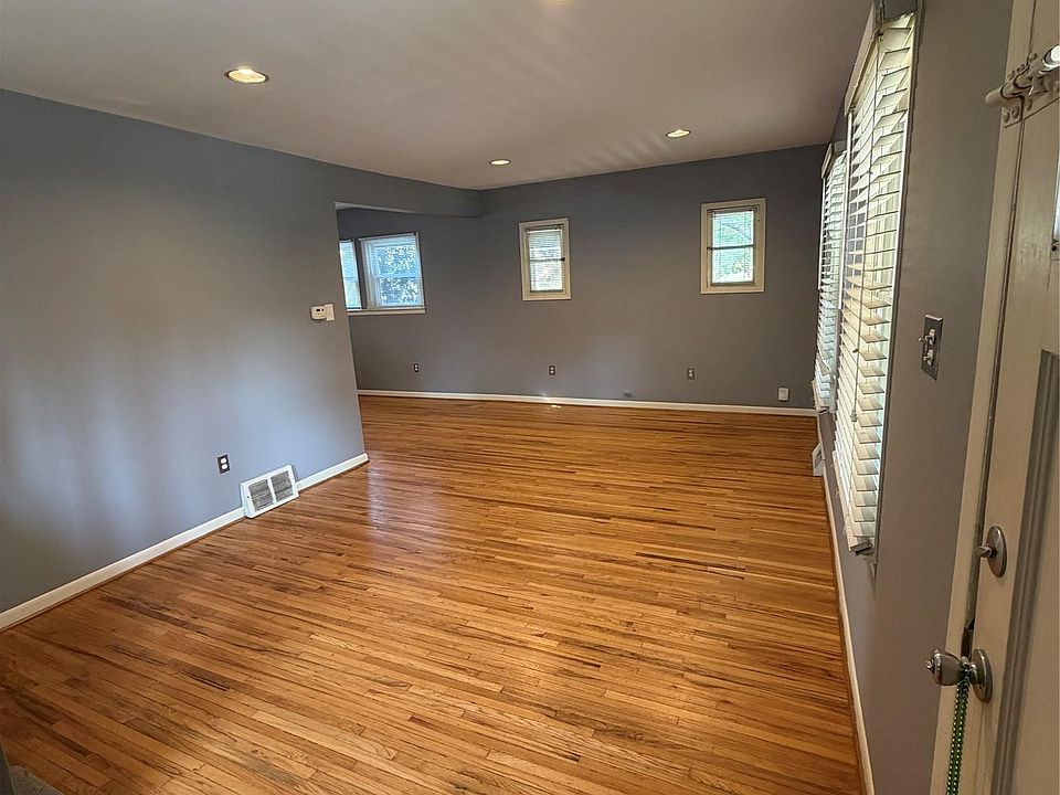 1591 Humphrey Ave SE, photo 12