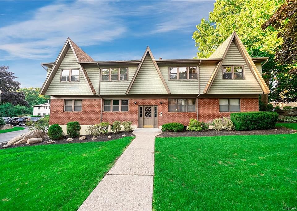 1st image of 44 Milford Ln #4D