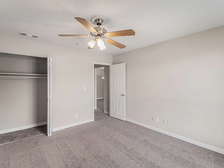 High Pointe — Photo 19