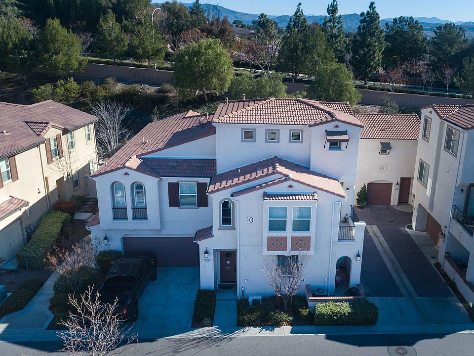 1st image of 44128 Calle Allicante #1