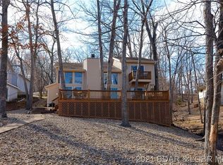 62 Durham Ct, Four Seasons, MO 65049