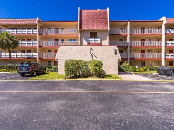 1005 Country Club Dr APT 307, Margate, FL 33063
