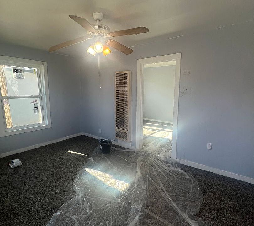 2nd image of 811 N Lincoln St