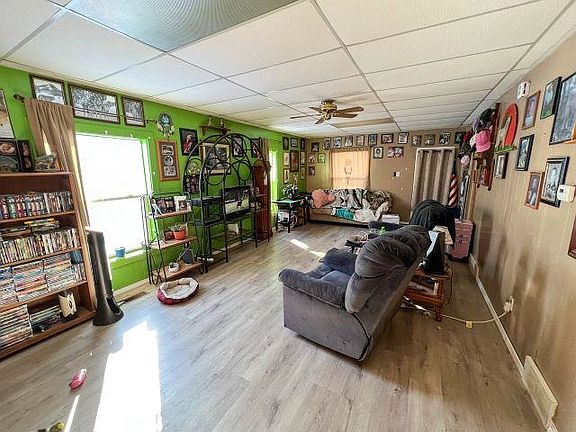 5th image of 612 Odell St