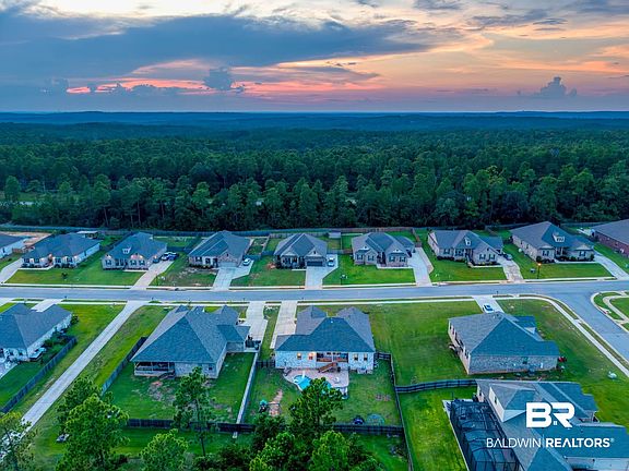 5th image of 34227 Burwood Dr