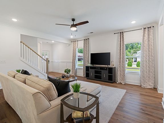 5th image of 2898 Lakehill Dr