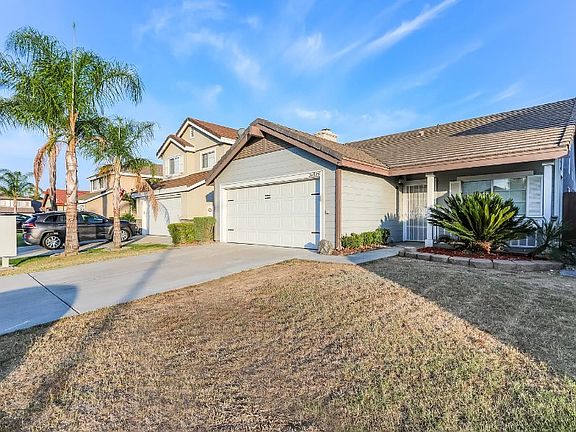 2nd image of 31575 Calle Los Padres