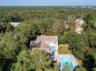 4 Spinnaker Ln, Harwich Port, MA 02646