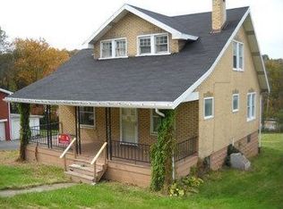 202 State St, Charleroi, PA