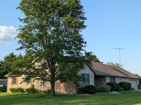 412 E Sunset St, Rushville, IN 46173