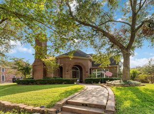 86 Heathrow Ln, Sugar Land, TX 77479