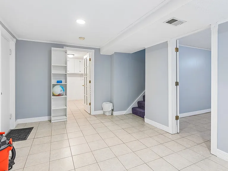 3006 S 108th St — Photo 25