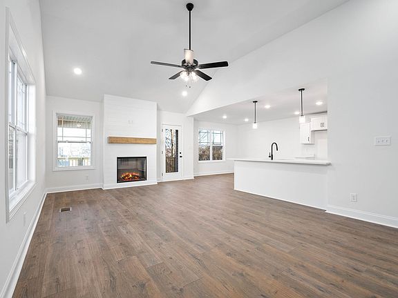2nd image of 1213 Elizabeth Ln Lot 117